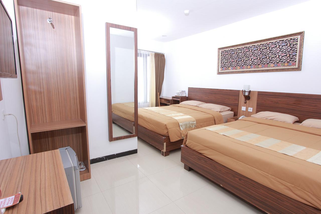 Hotel Kristina Malioboro Yogyakarta Exteriör bild